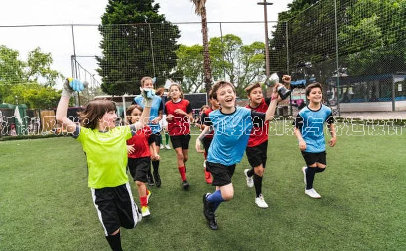 8868体育登录地址蓝色光标清新风尚：清风赛事运动鞋的创新与舒适设计